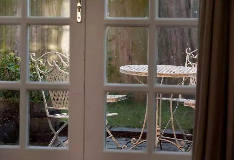 ホテル Dbs Serviced Apartments   The Delven