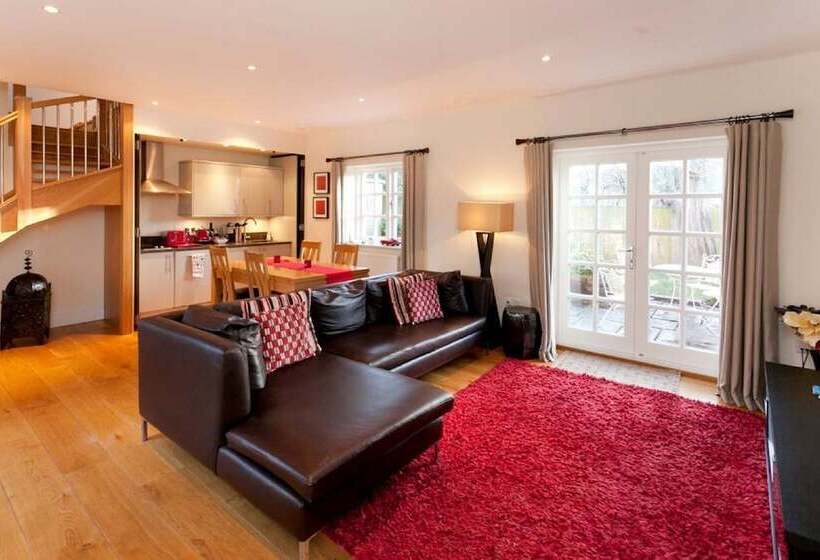 فندق Dbs Serviced Apartments The Delven