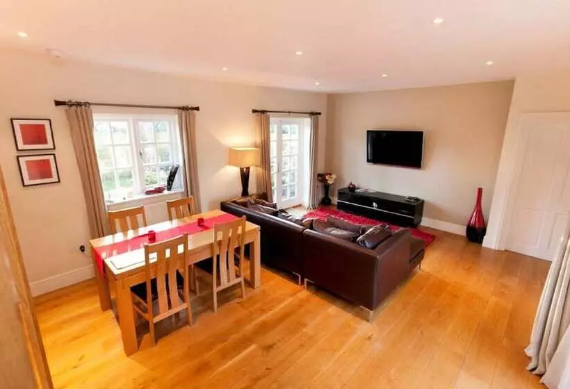 ホテル Dbs Serviced Apartments   The Delven