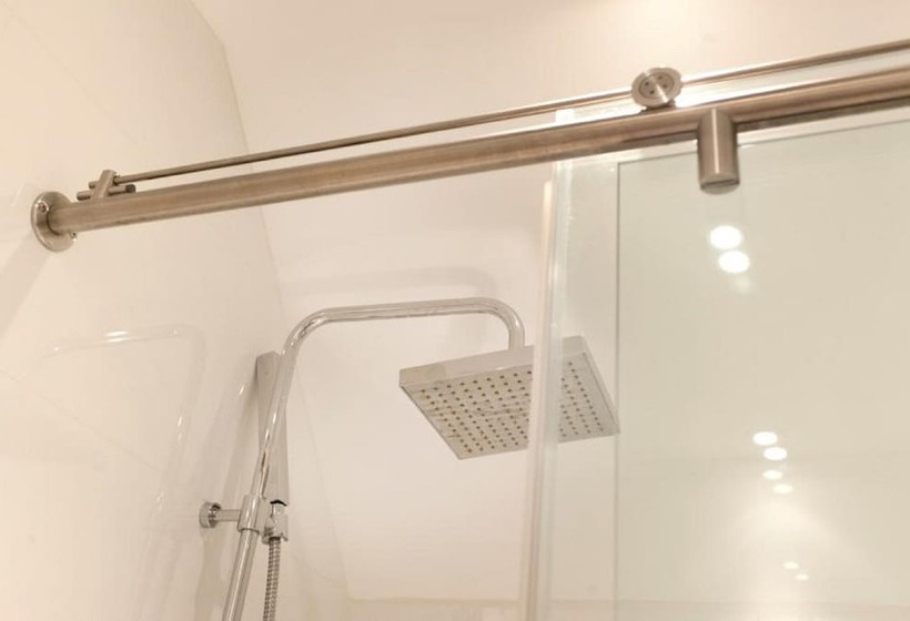 فندق Dbs Serviced Apartments The Delven