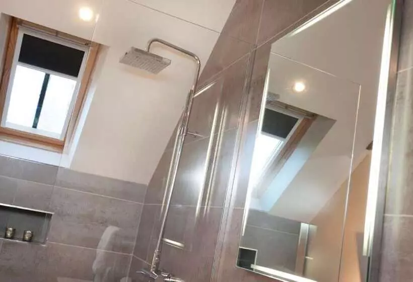 ホテル Dbs Serviced Apartments   The Delven