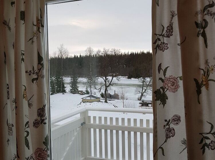 בית מלון כפרי Enaforsholm Fjällgård