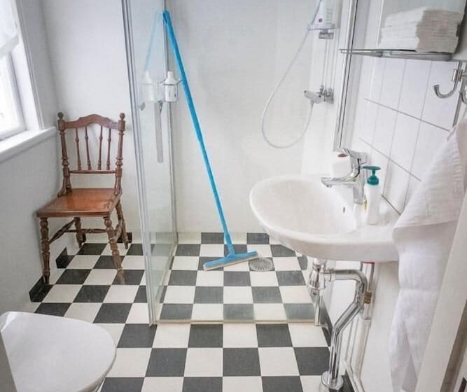 בית מלון כפרי Enaforsholm Fjällgård