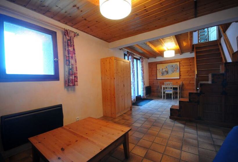 ホテル Gite La Mouree