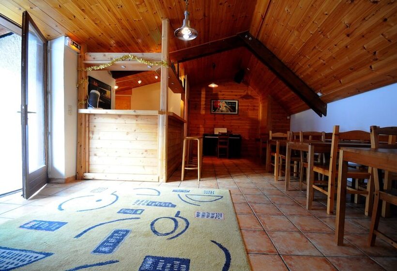 ホテル Gite La Mouree