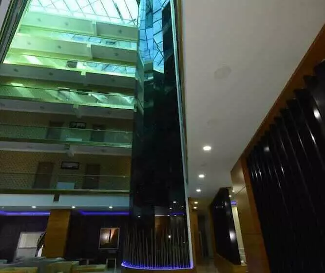 ホテル Grand Surmely Business