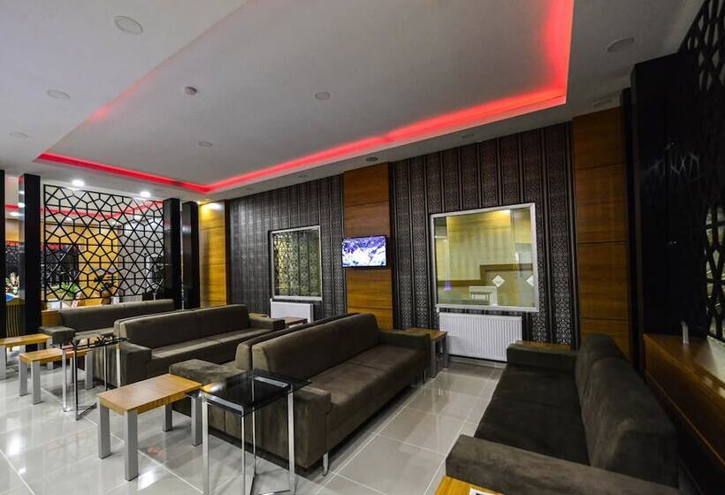 هتل Grand Surmely Business