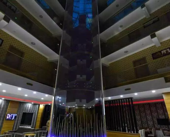 ホテル Grand Surmely Business