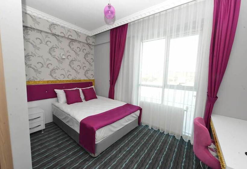 هتل Grand Surmely Business