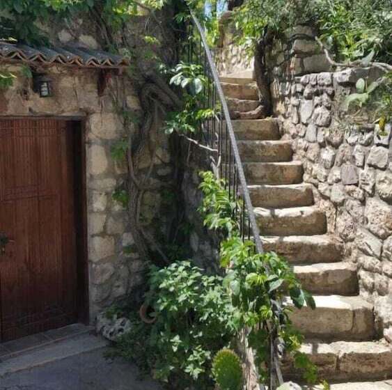 هتل Medusa House Boutique