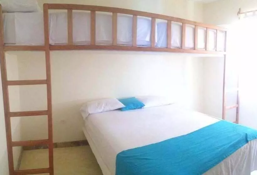 ホテル Punta Sol Departamentos