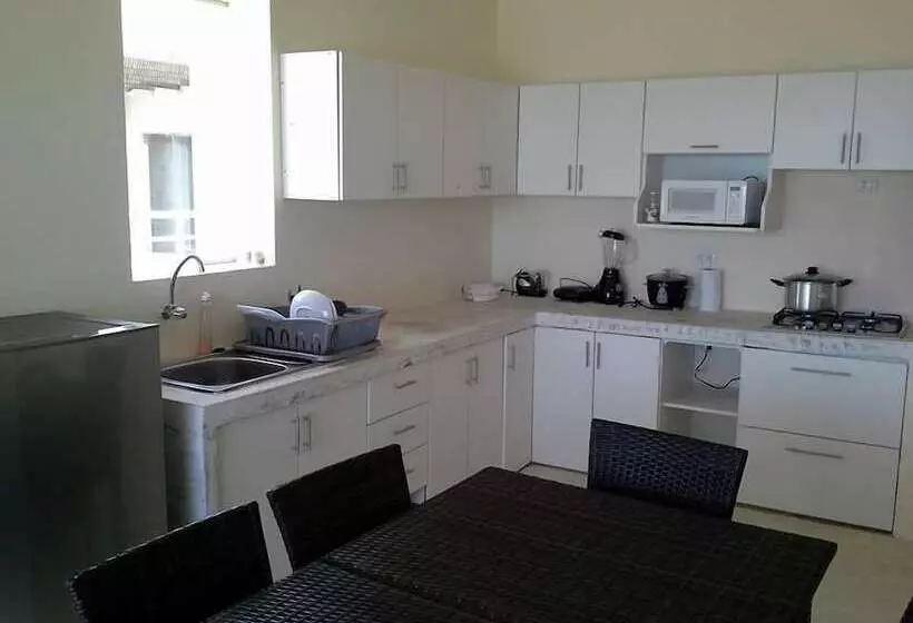 ホテル Punta Sol Departamentos