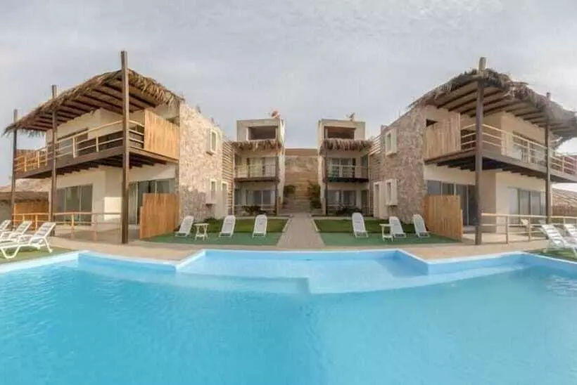 ホテル Punta Sol Departamentos