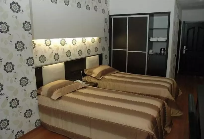 ホテル Sword