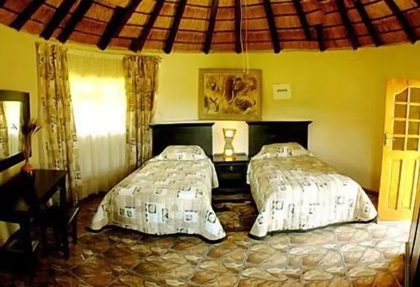 ホテル Tiveka Game Lodge