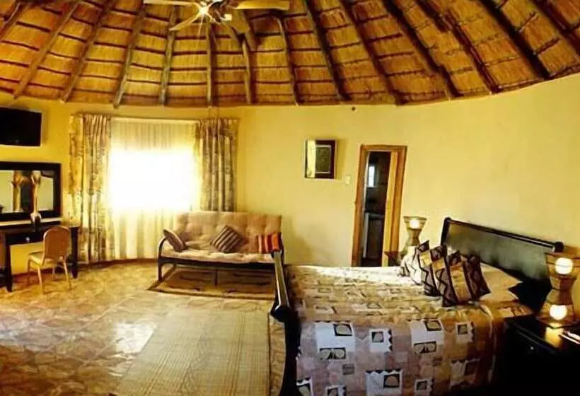ホテル Tiveka Game Lodge