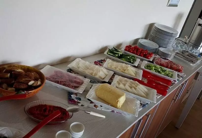 هتل Tuzcuoglu Pansiyon