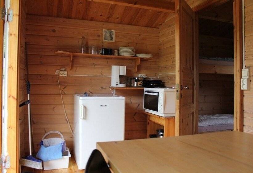 בית מלון כפרי Ulvik Camping