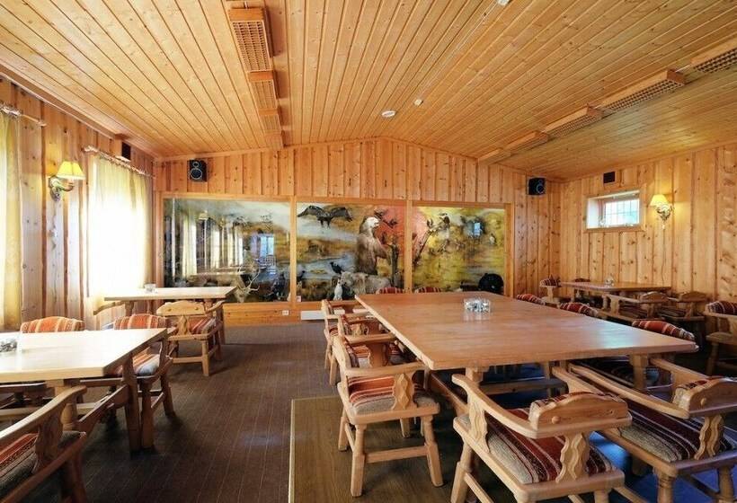 בית מלון כפרי Ulvik Camping