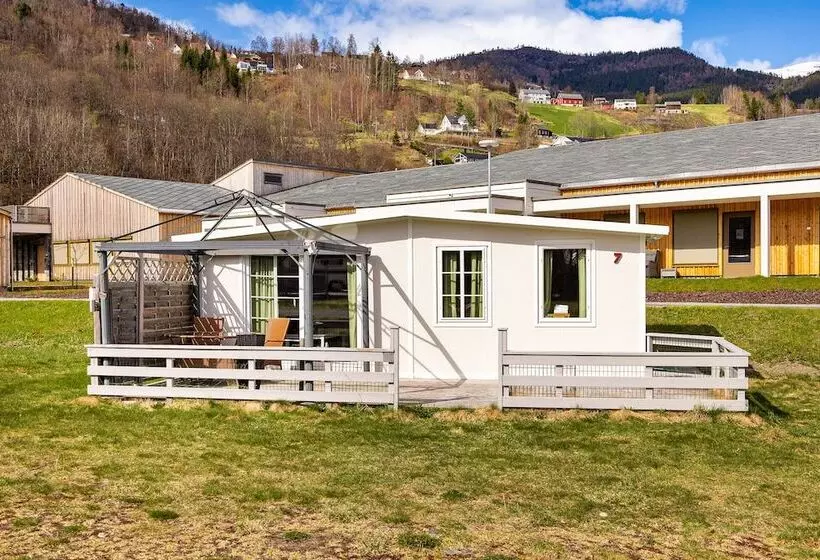 Hotelli Ulvik Camping