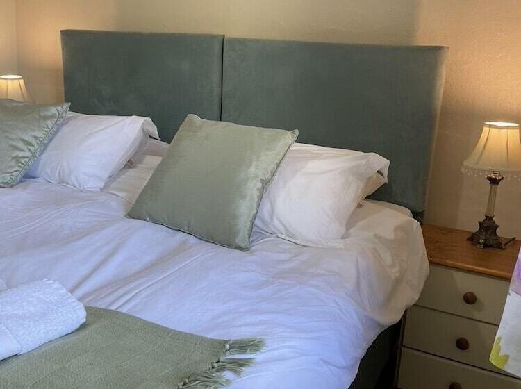 Pendragon Country Cottages