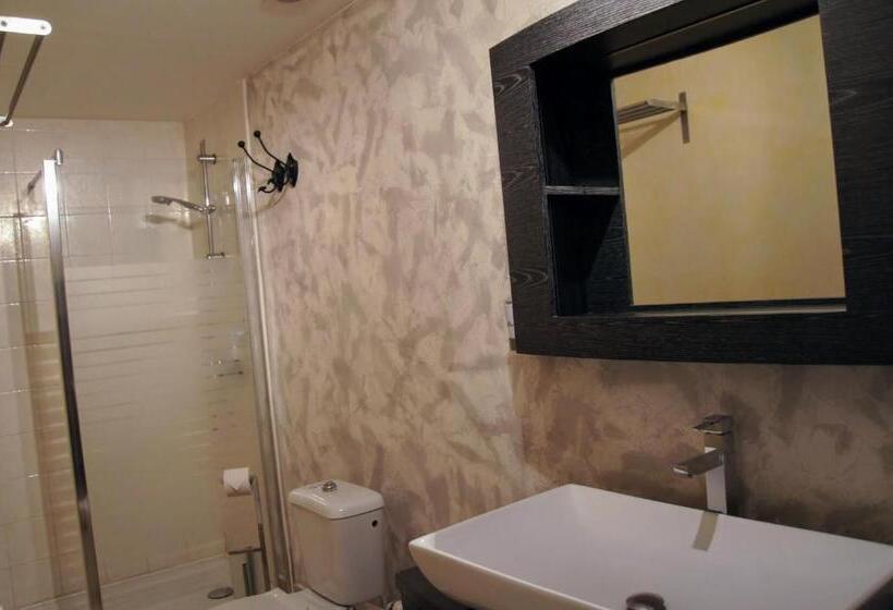 بنسيون Maison Du Manoir