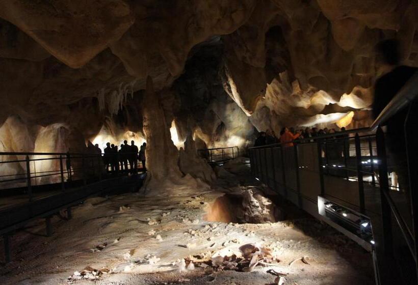 بنسيون Maison Du Manoir