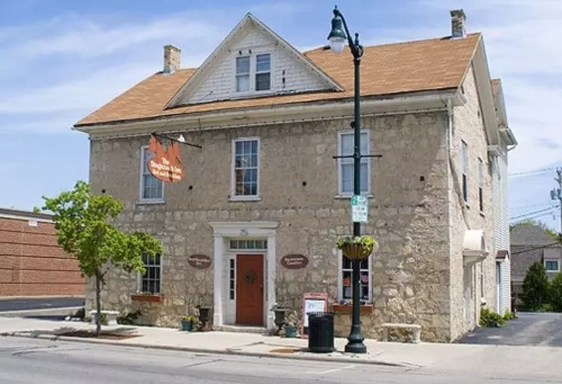 The Stagecoach Inn Bed & Breakfast And Five20 Social Stop