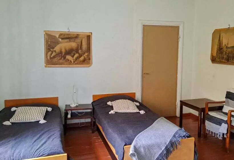 Vanhan Koulun Majatalo Old School Guest House