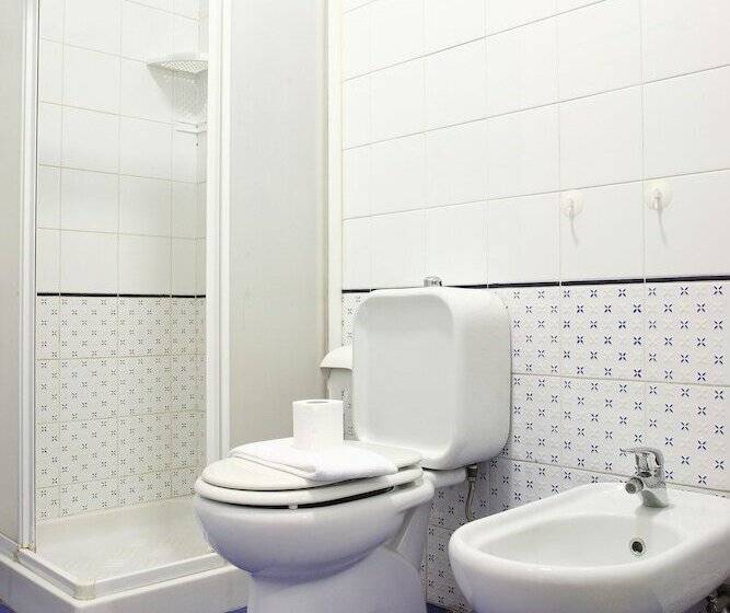 تختخواب و صبحانه Lavikarooms