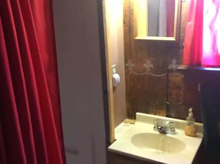 Chinook Cabins & Rv Park