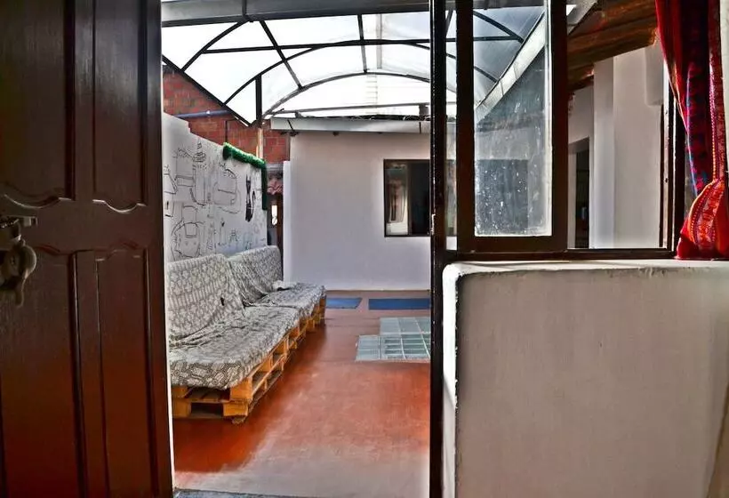 Hostal Chaska Wasi   Hostel