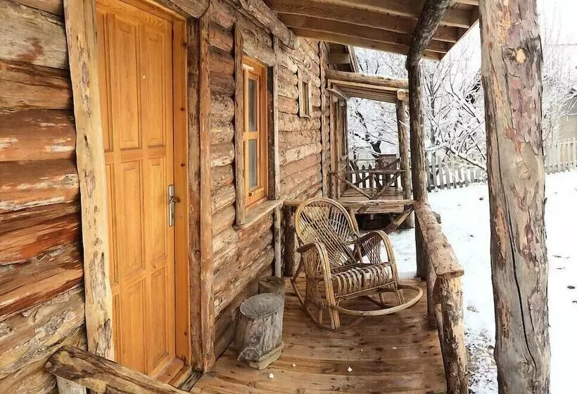 Hotelli Aladaglar Camping Bungalow