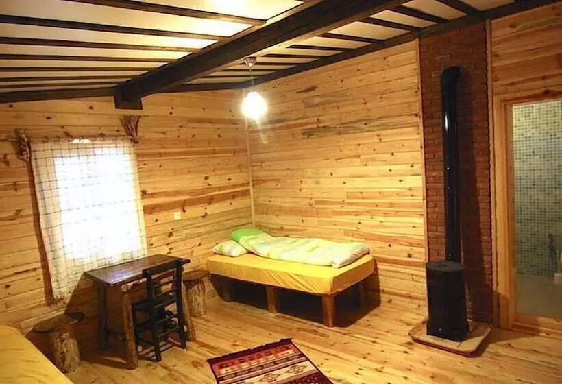 Hotelli Aladaglar Camping Bungalow