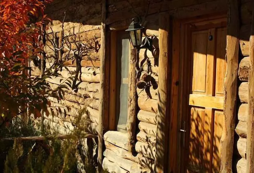 Hotelli Aladaglar Camping Bungalow