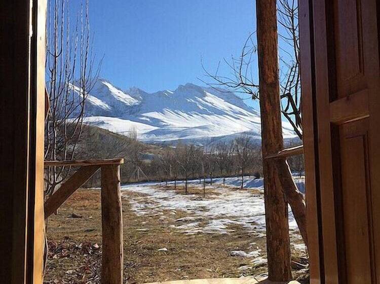 Отель Aladaglar Camping Bungalow