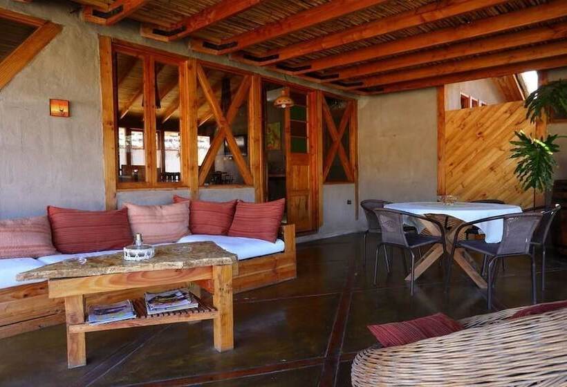 Hotel Arenas De Atacama