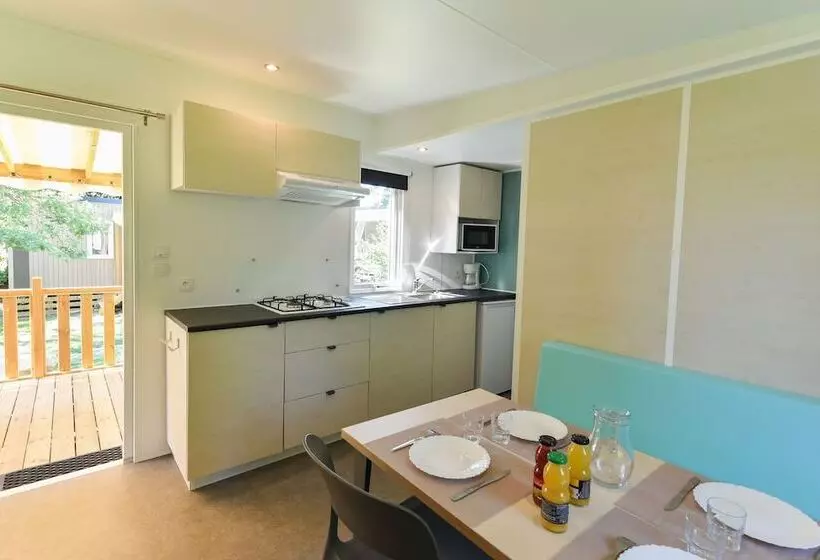 Hotelli Camping Le Kergariou