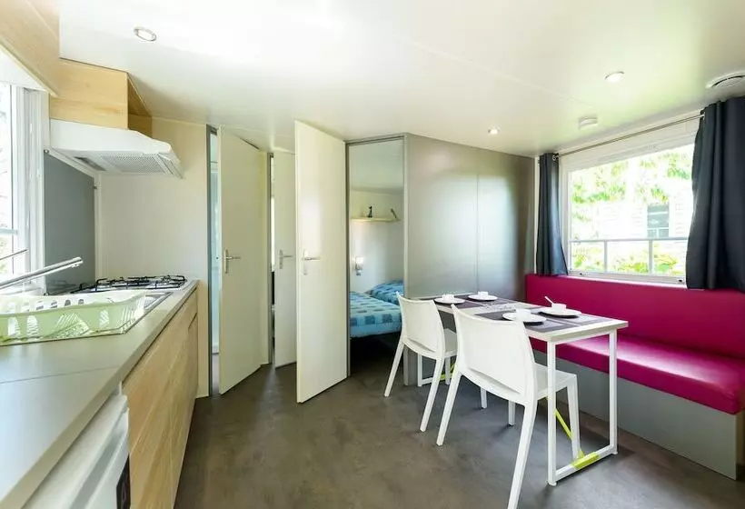 Hotelli Camping Le Kergariou