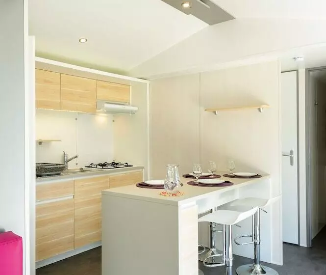 Hotelli Camping Le Kergariou