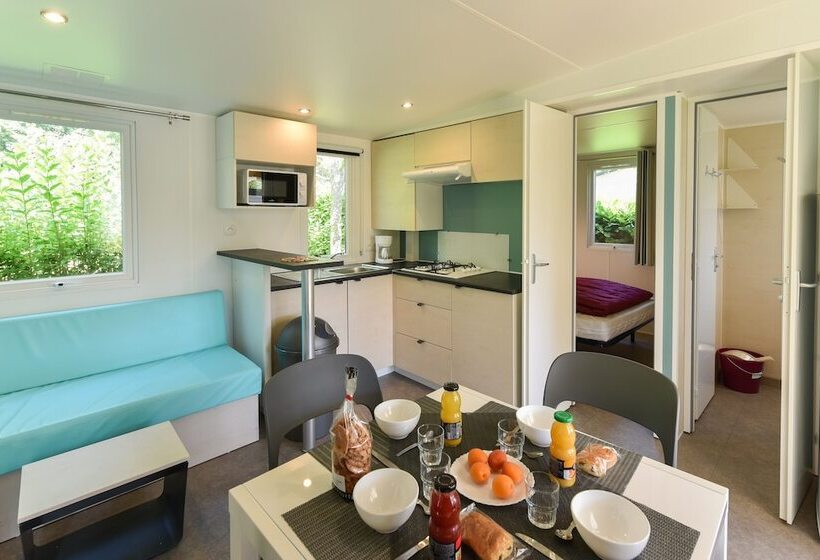 فندق Camping Le Kergariou