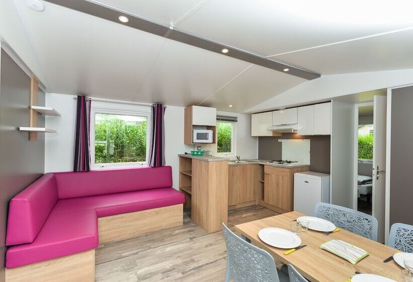 فندق Camping Le Kergariou