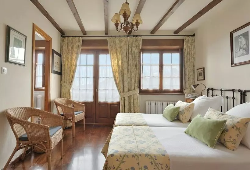 هتل Casa Rural Llugarón I