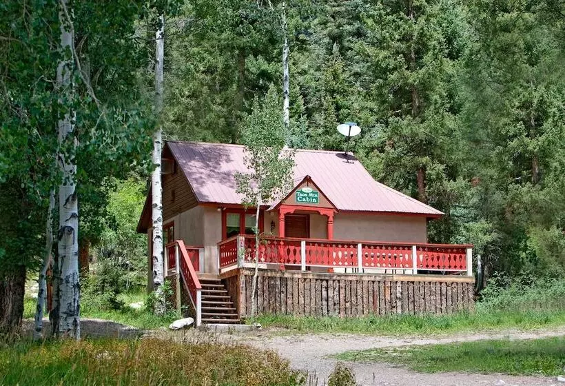 Hotelli Cottam S Lodge By Alpine Village Suites