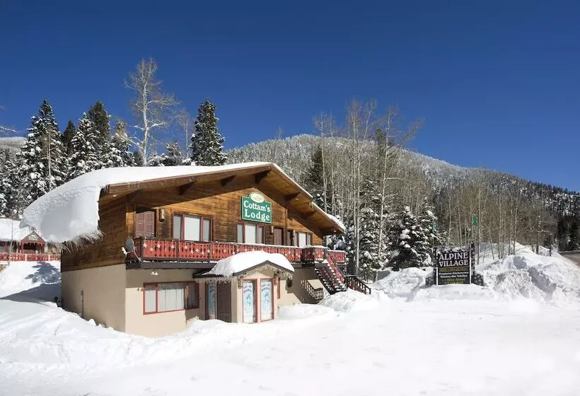 Hotelli Cottam S Lodge By Alpine Village Suites