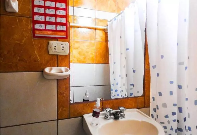 هتل Hostal Encanto Machupicchu