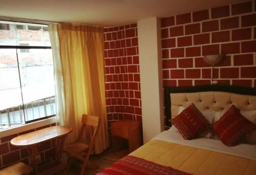 هتل Hostal Encanto Machupicchu