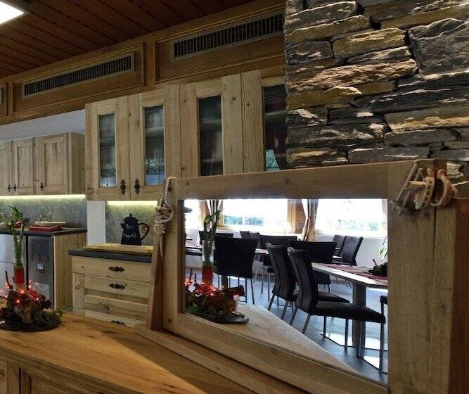 Hotel Hôtel Les Mélèzes