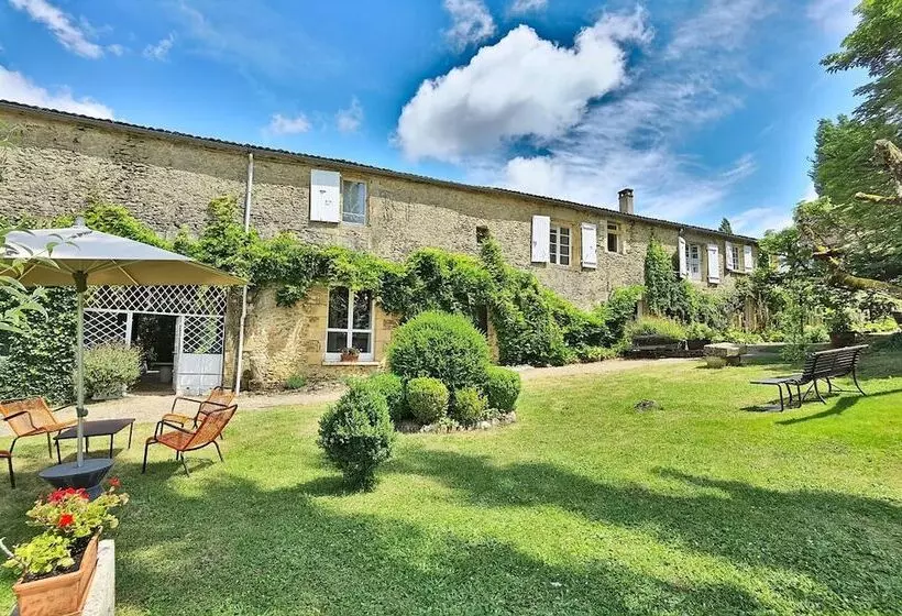 هتل Maison Des Peyrat