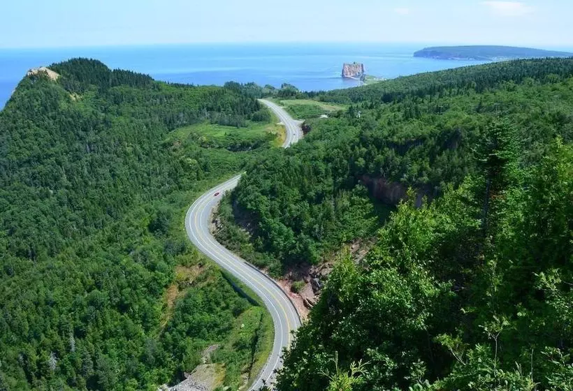 Hotelli Maisonnettes Camping De La Baie De Perce